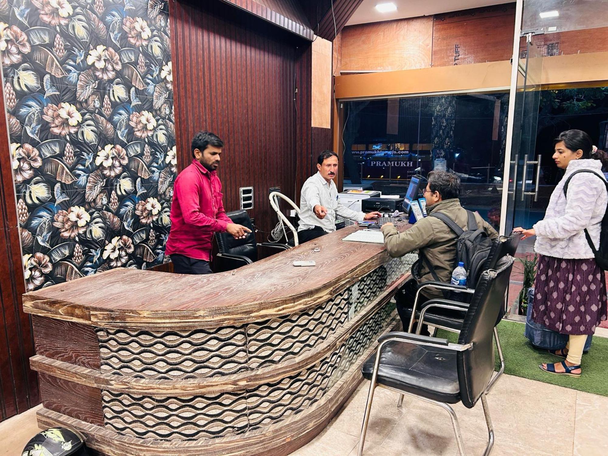 Hotel O Rajdhani Group Of Hotels Mysore Esterno foto