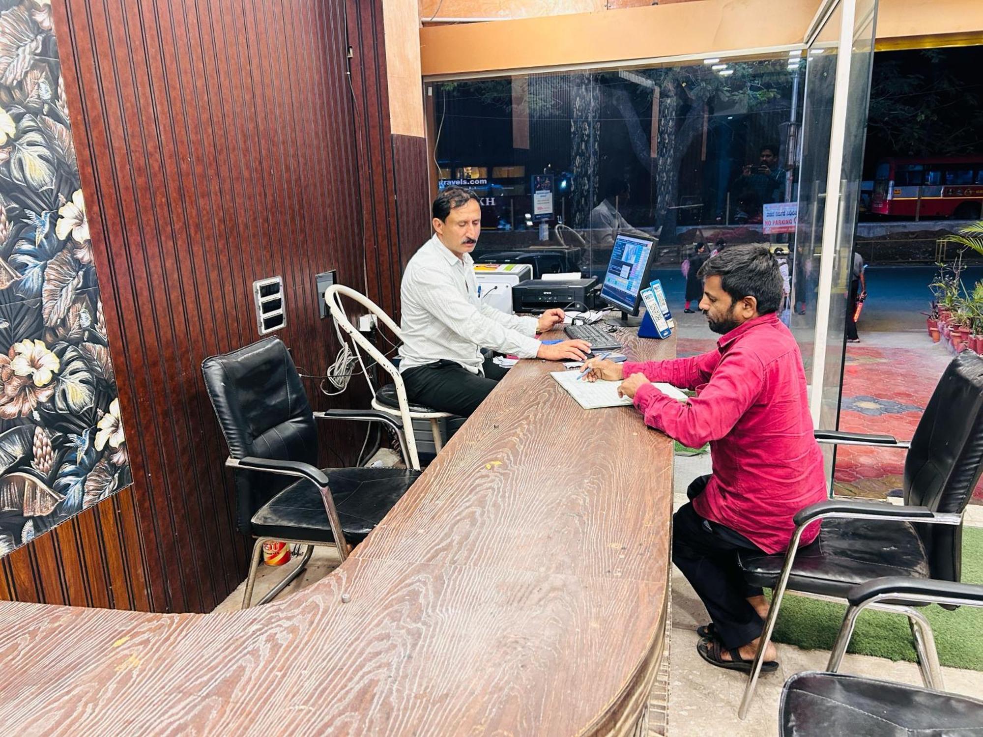 Hotel O Rajdhani Group Of Hotels Mysore Esterno foto